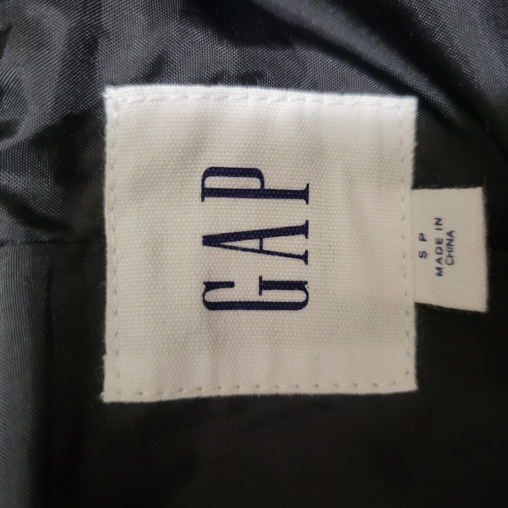 GAP Black Bomber Jacket Sleek Glossy Design - Picture 6 of 7